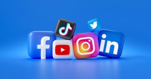 Charte réseaux sociaux : templates sectoriels ou génériques ?